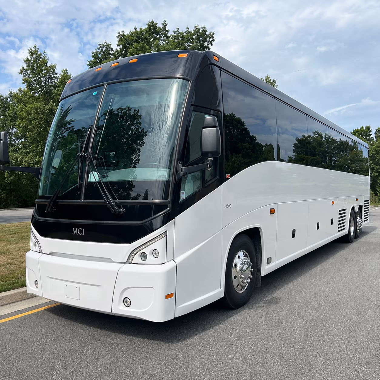 choose the right bus for your richmond to los angeles or las vegas run